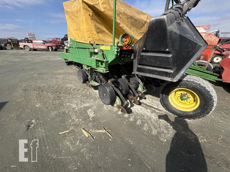 john-deere-1560-image-15