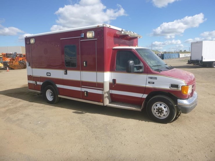 2005-ford-e450-image-2