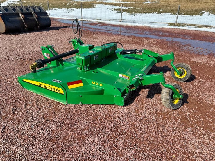 2020-john-deere-mx8-image-7