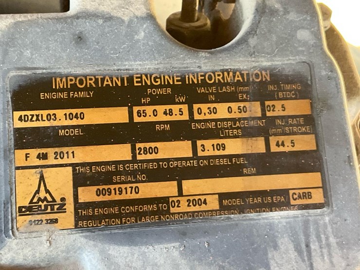 2004-jlg-600s-image-56