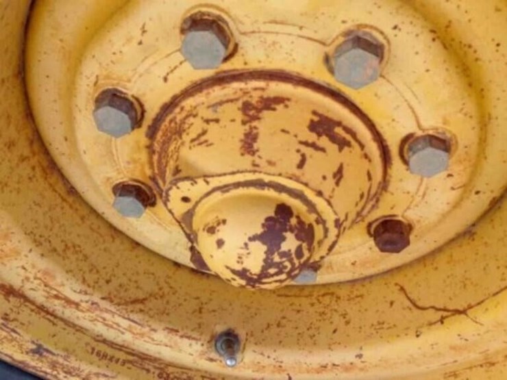 john-deere-310d-image-13