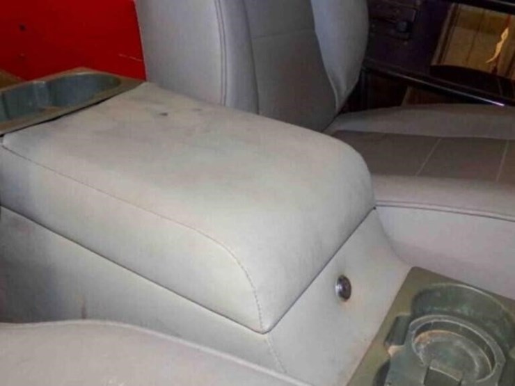 1990-jeep-wrangler-image-29