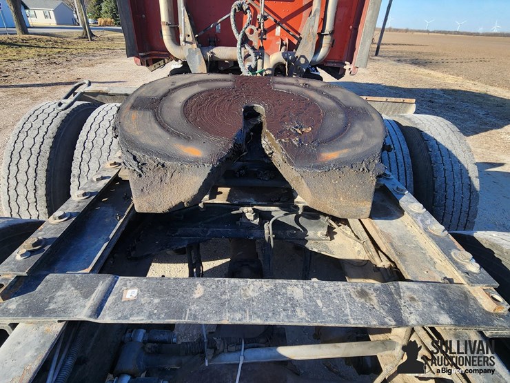 2007-peterbilt-387-image-11