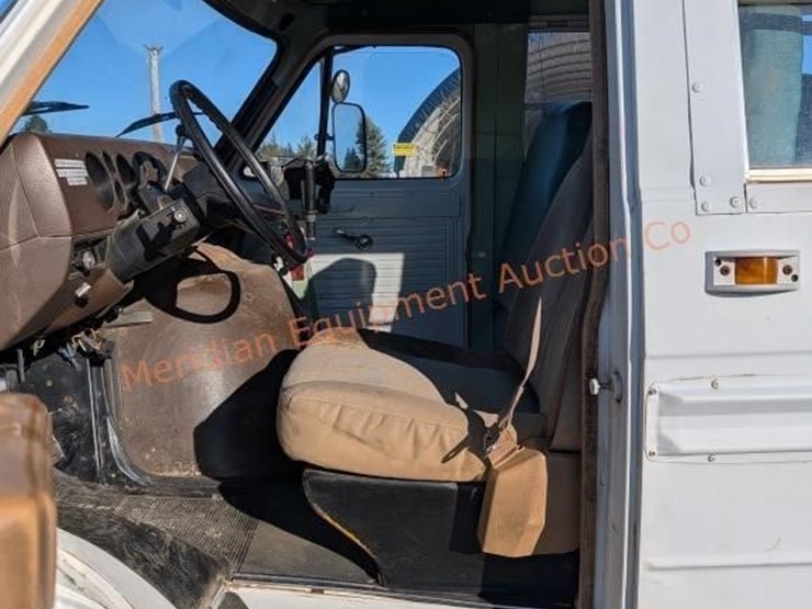 1987-gmc-3500-image-15