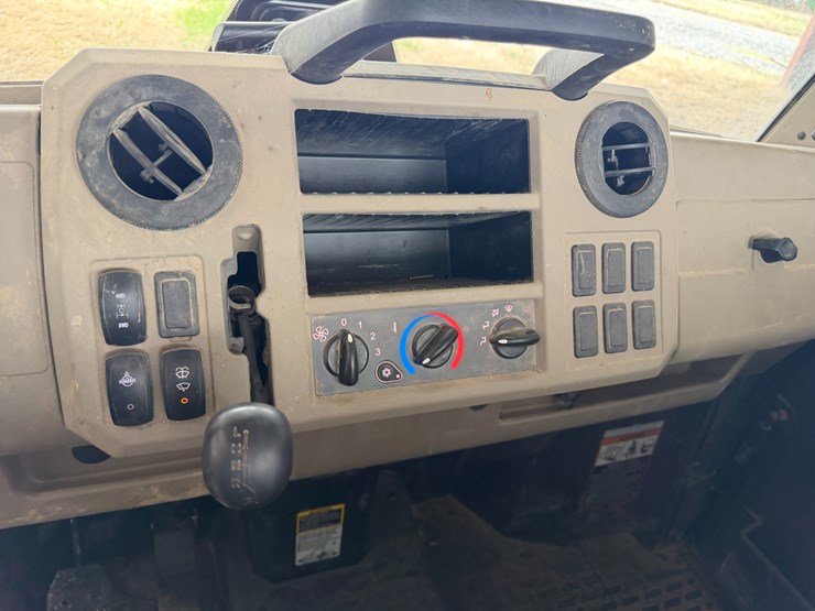 john-deere-gator-image-43