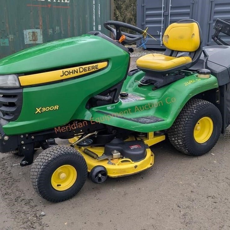 JOHN DEERE X300R