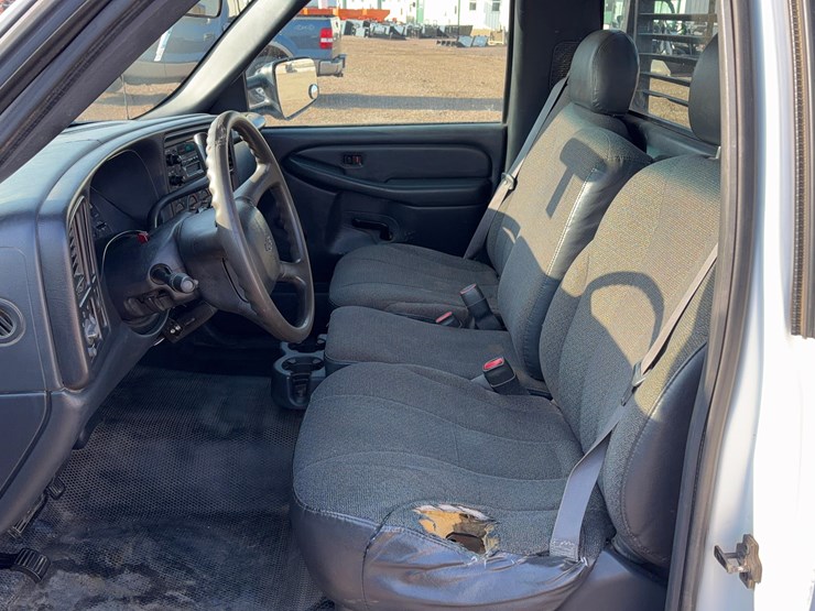 2001-chevrolet-c3500-image-20