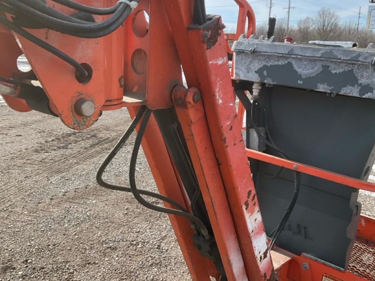 2000-jlg-e300ajp-image-57