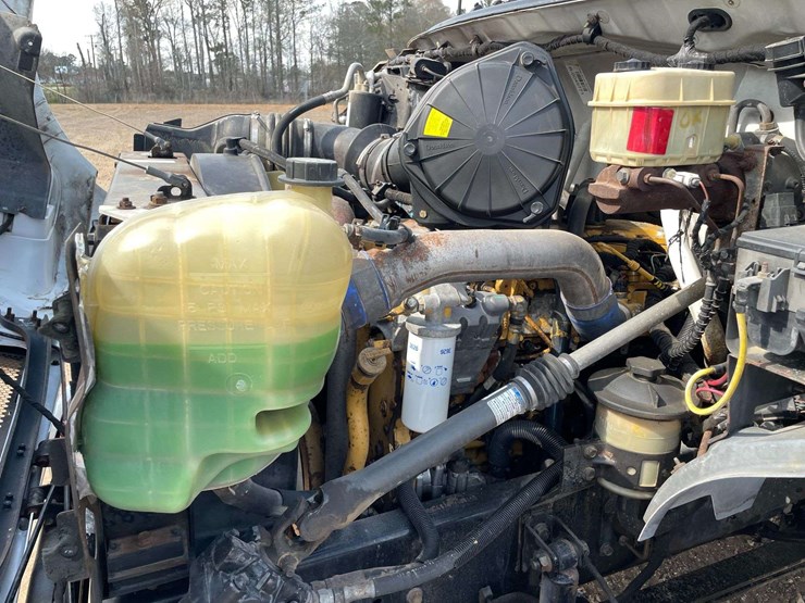 2001-ford-f650-image-7