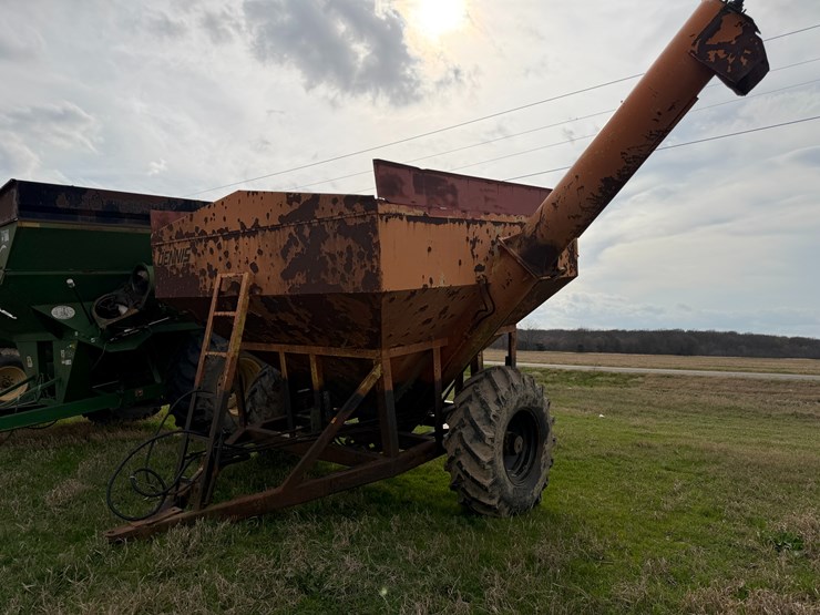 #41026-•-dennis-grain-cart-image-1