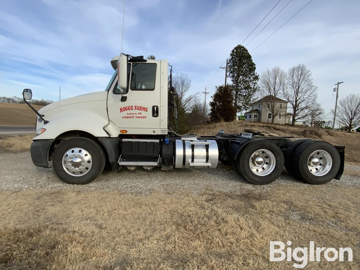 2016-international-prostar-image-8