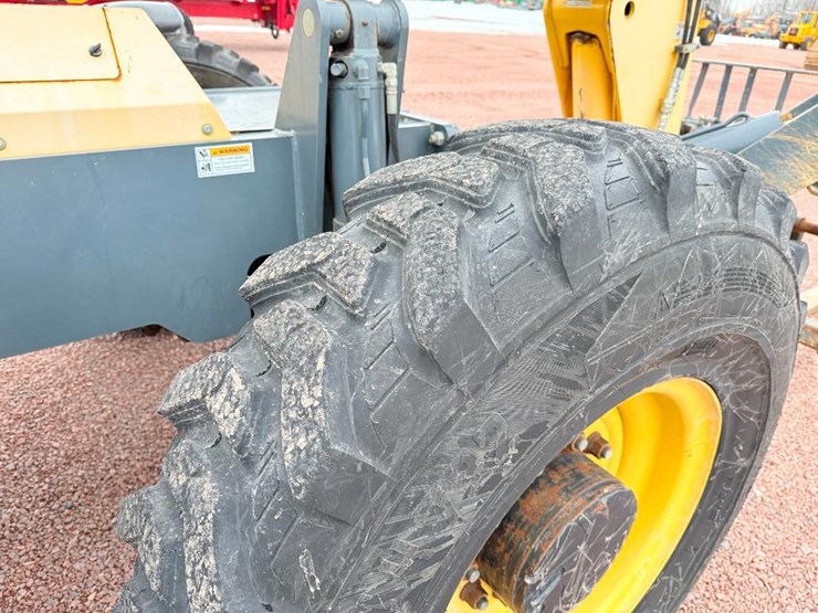 2014-gehl-rs10-55-image-9