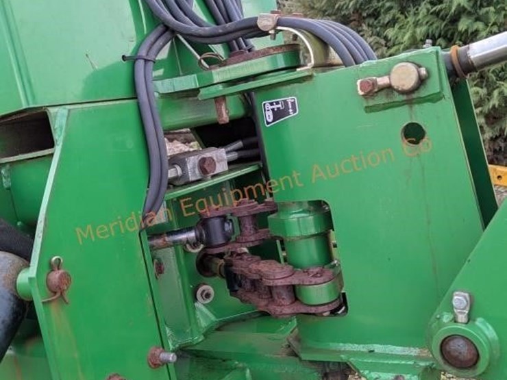 john-deere-8b-image-15