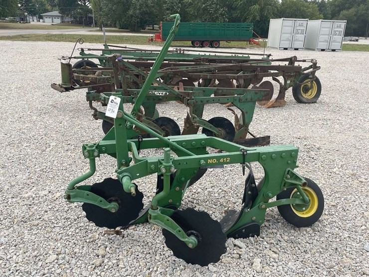 john-deere-412-image-3