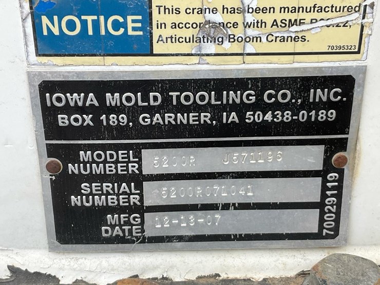 2014-international-7300-image-85