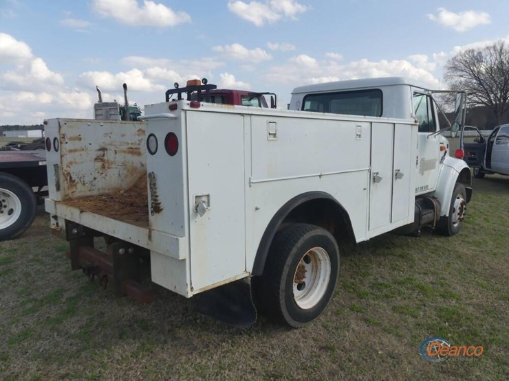 2000-international-4700-image-2