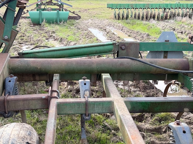 john-deere-38-image-59