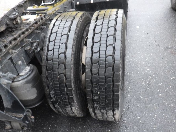 2016-international-8600-image-6