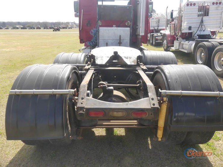 2004-volvo-truck-tractor,-s/n-4v4kc9gh04n352976:-t/a,-day-cab,-ve-d12-465-eng.,-eaton-10-sp.,-wet-kit,-11r24.5-tires,-487k-mi.-image-6