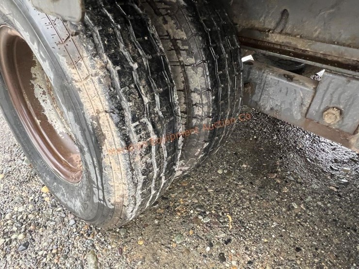 2003-titan-trailer-image-16