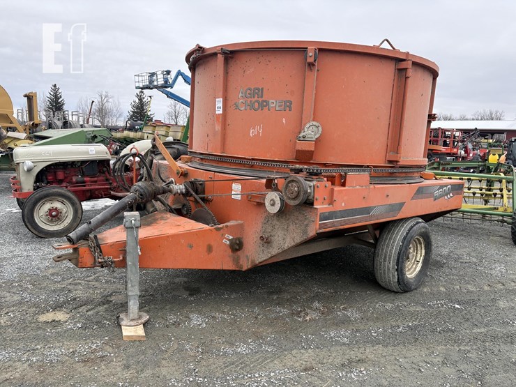 valmetal-agrichopper-5600-image-1