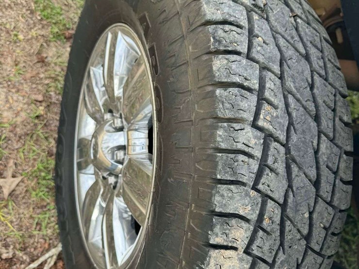 2012-ford-f150-xlt-image-18