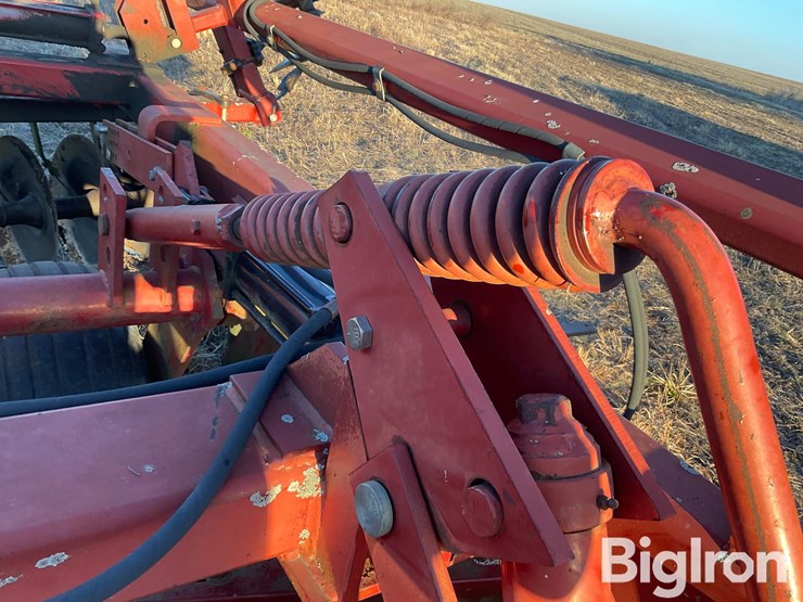 case-ih-3950-image-12