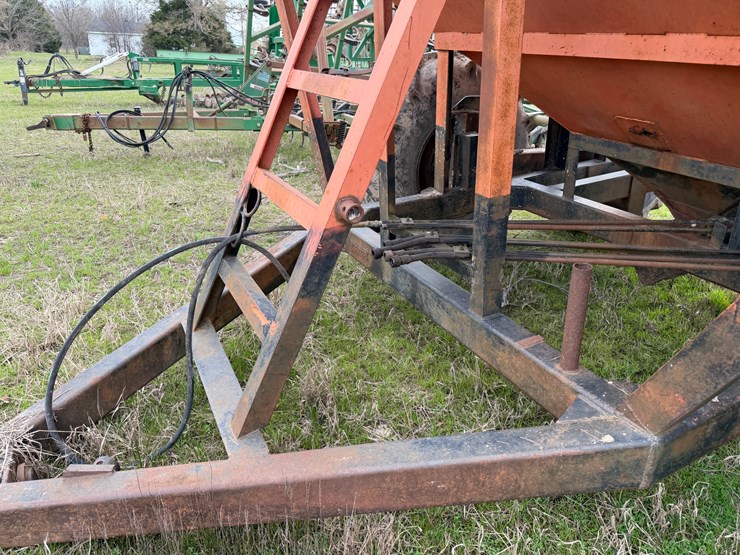 #41025-•-dennis-grain-cart-image-30