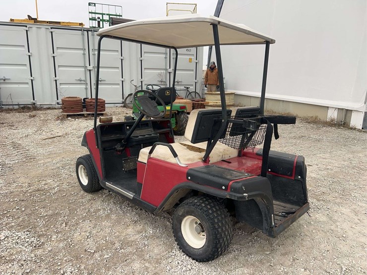 ez-go-golf-cart-image-5