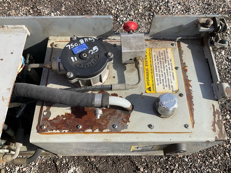 2006-skyjack-sjiii4632-image-18