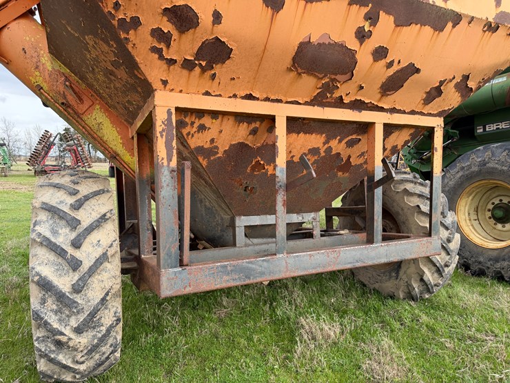 #41026-•-dennis-grain-cart-image-12