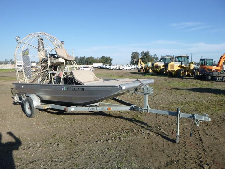 2001-unknown-trailer-image-2