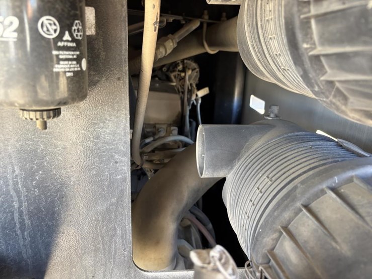 2011-ingersoll-rand-p185-image-19