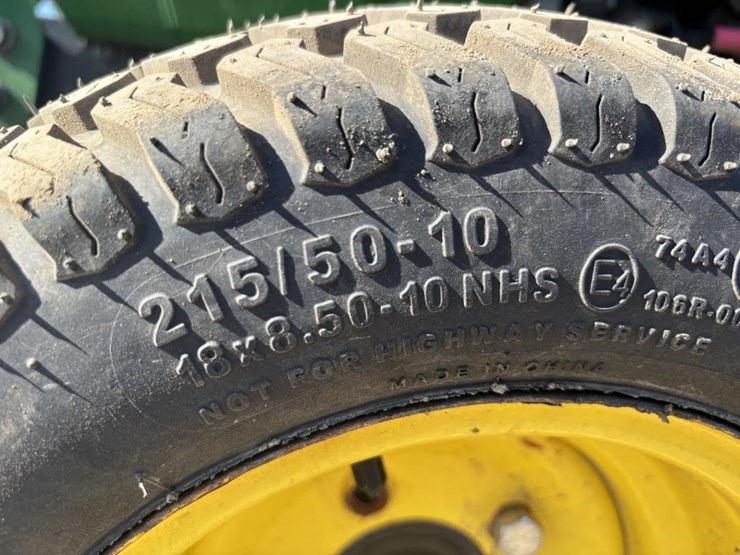 2021-john-deere-1025r-image-18