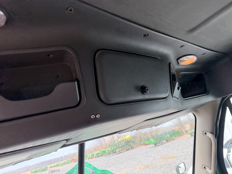 #40990-•-2019-freightliner-cascadia-s/a-daycab-truck-tractor-vin:-3akjgbdv5ksks6034-image-66