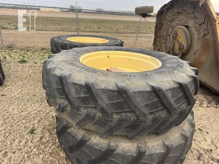 john-deere-4730-image-1