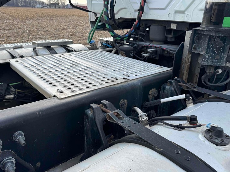 2020-international-prostar-image-13