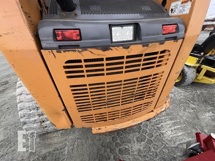 2010-case-445ct-3-image-9