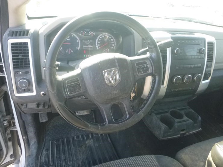 2012-dodge-ram-5500-image-14