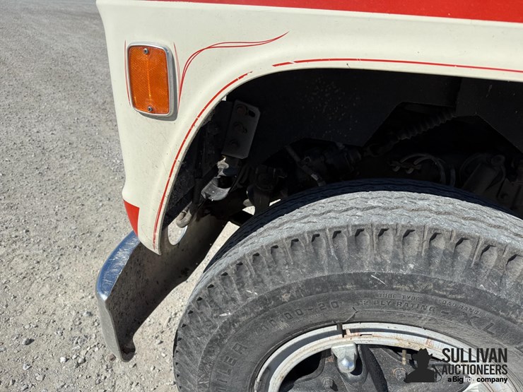 1978-ford-ln800-image-9