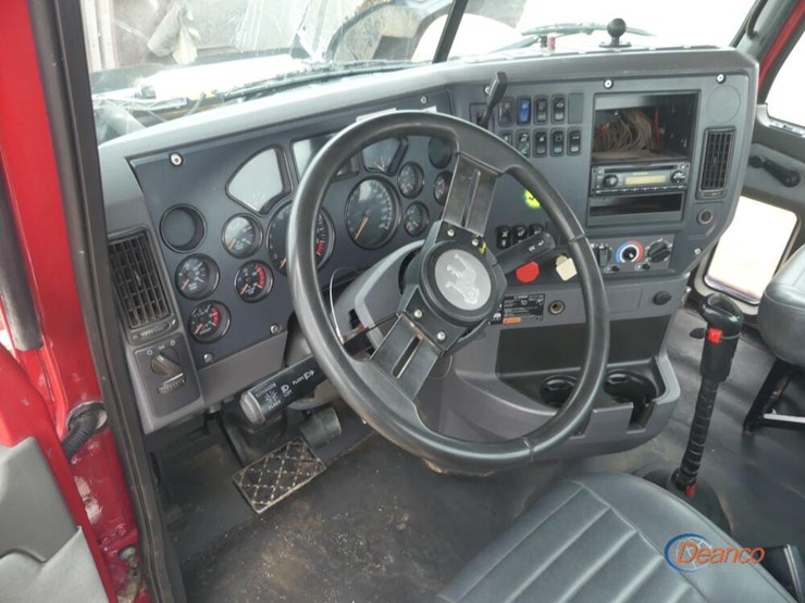 2012-mack-chu613-truck-tractor,-s/n-1m1an09y9cm008352:-mack-mp8-eng.,-eaton-13-sp.,-wet-line,-air-brakes,-air-ride-cab,-camelback-susp.,-sliding-5th-wheel,-dual-stacks,-24.5-tires,-59k-mi.-image-17