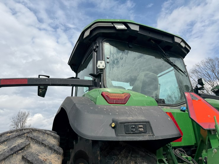 2023-john-deere-8r-310-image-26