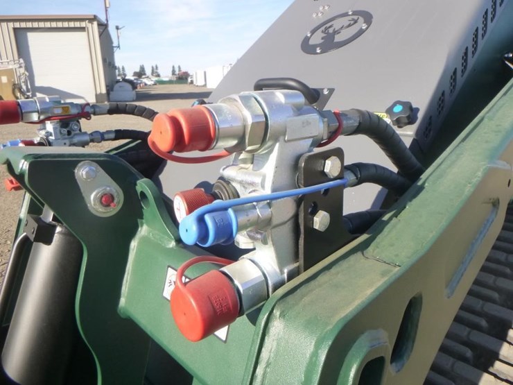 2026-kubota-d1703-image-13