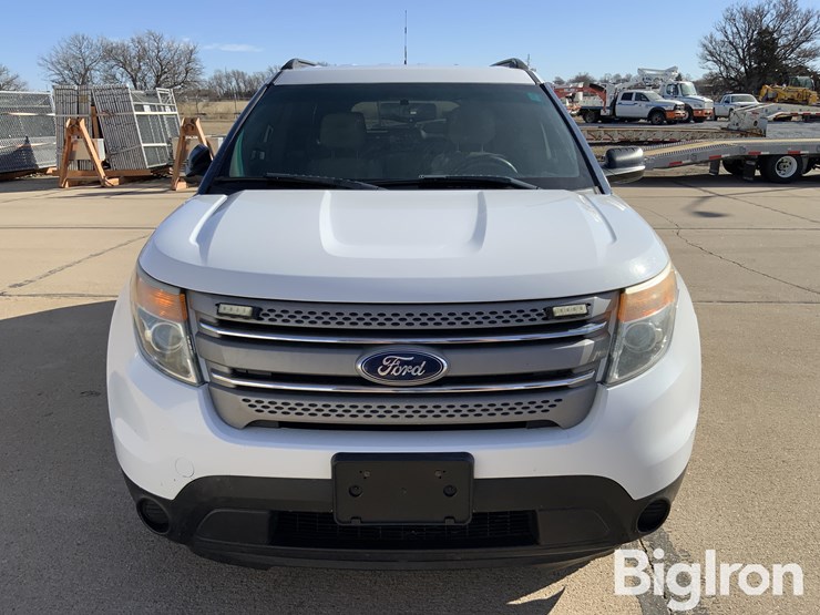 2013-ford-explorer-image-2