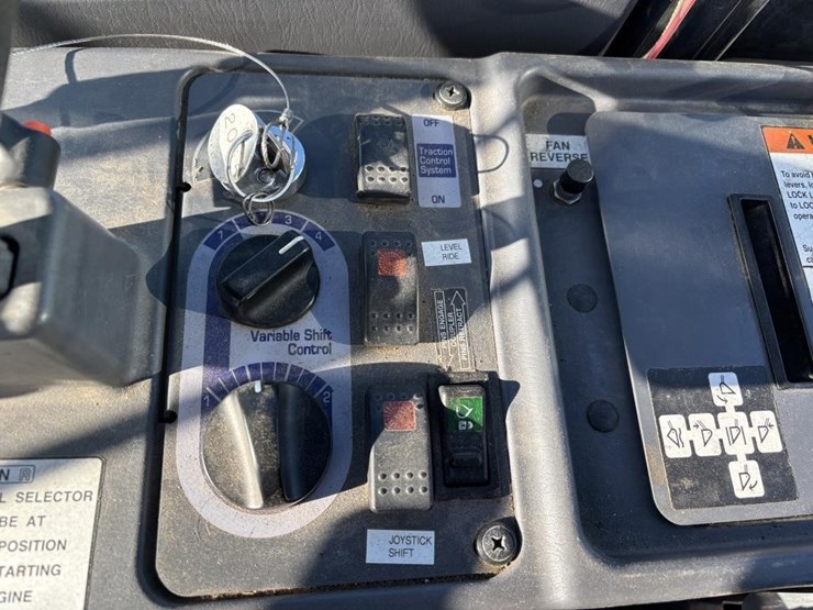 2007-komatsu-wa200-5-image-40