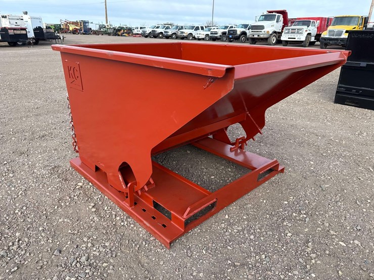 self-dumping-hopper-with-fork-pockets-image-2