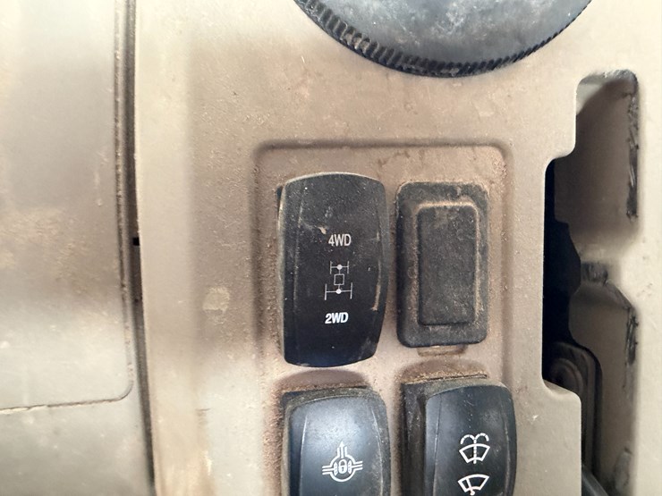 john-deere-gator-image-48