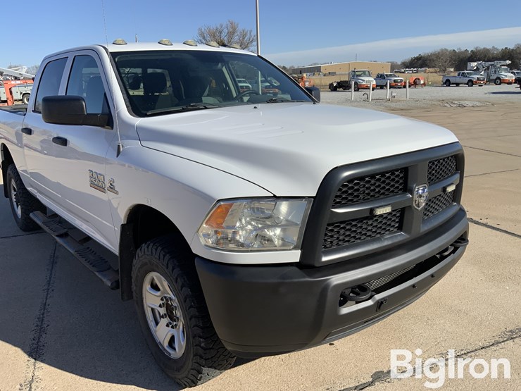 2017-dodge-2500-image-13