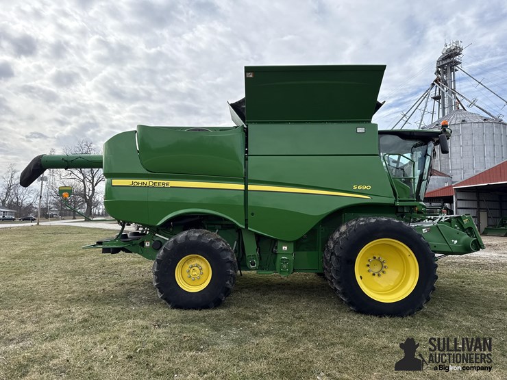 2013-john-deere-s690-image-4