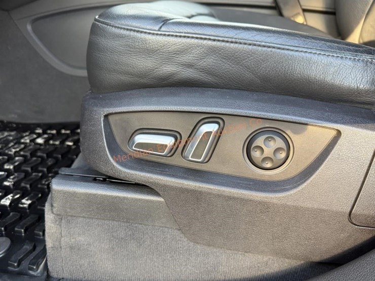 2014-audi-q7-image-43